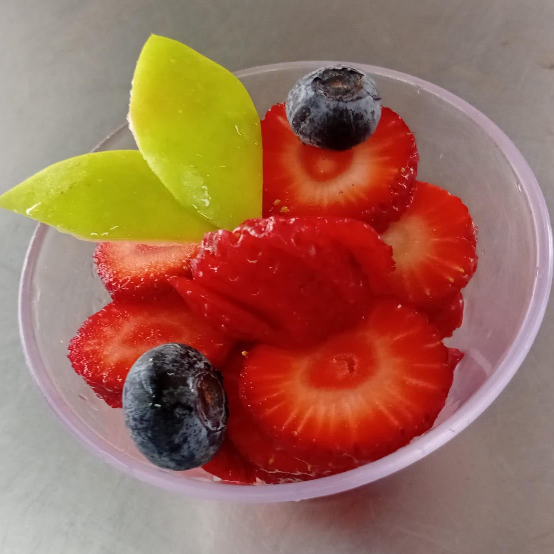 Plato preparado para servicio de comedor corporativo